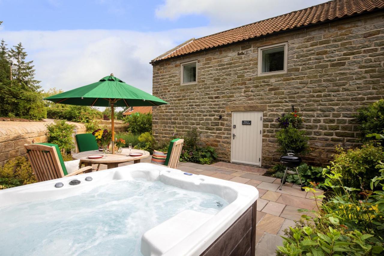 Thirley Cotes Farm Cottages 스카버러 외부 사진