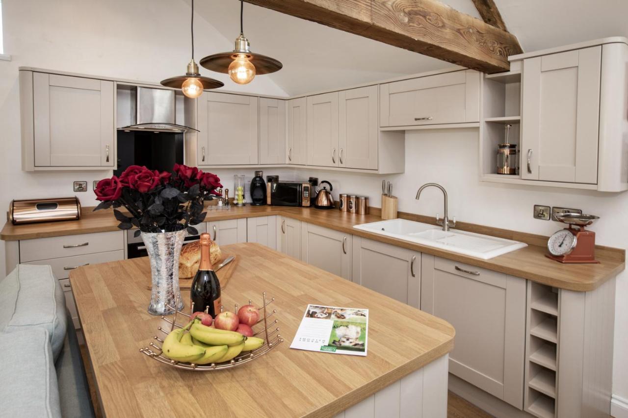 Thirley Cotes Farm Cottages 스카버러 외부 사진